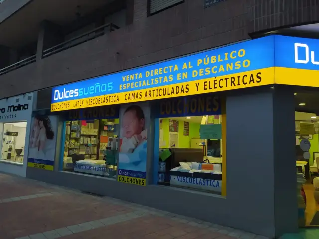 Rótulo luminoso de Dulces Sueños